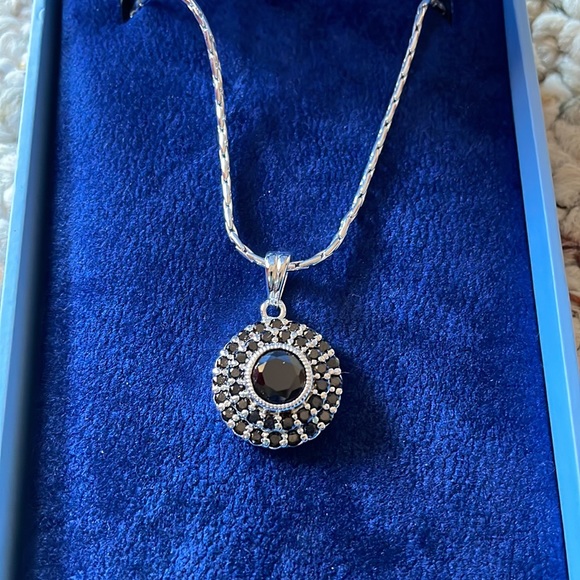 Newbridge NWT black stone and sterling silver necklace - Picture 3 of 7